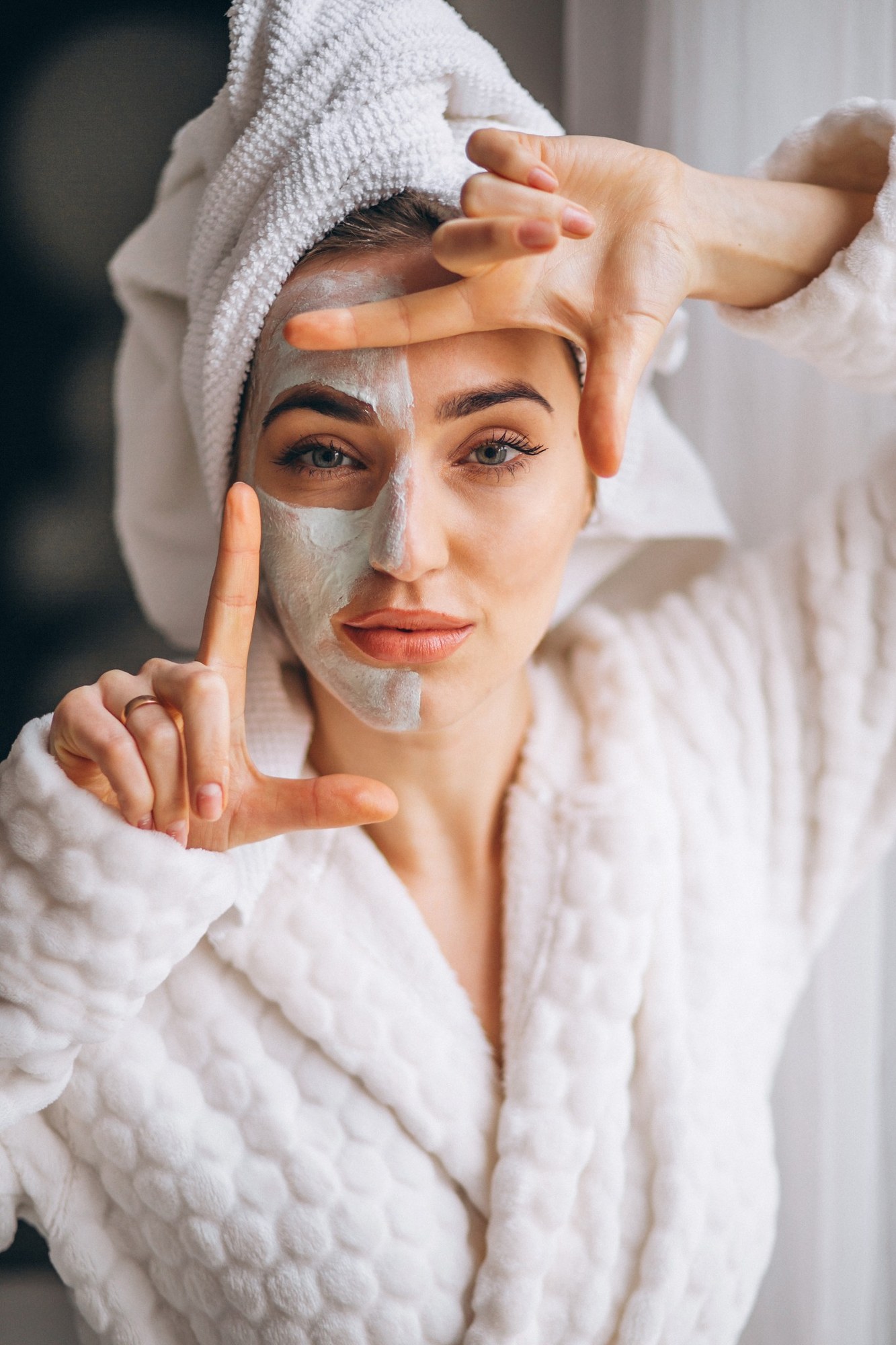 Portrait woman with facial mask half face 2000px